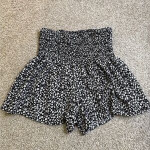 SHEIN Black and White Floral High Waist Shorts